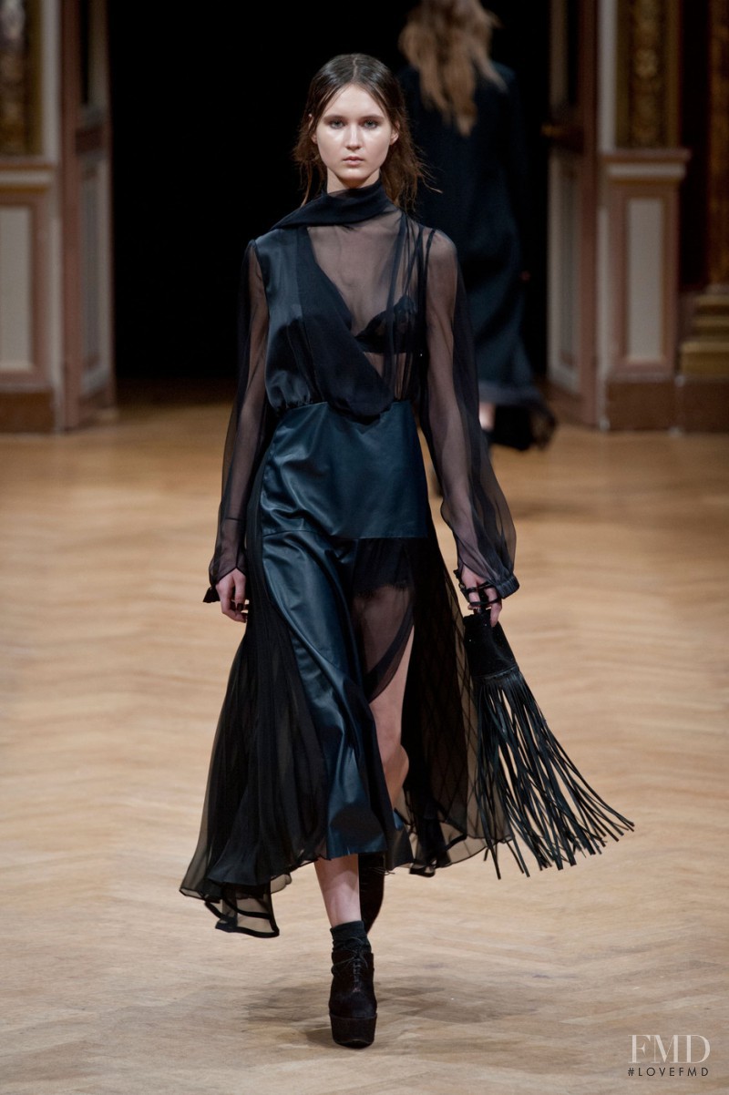 Sharon Wauchob fashion show for Autumn/Winter 2014