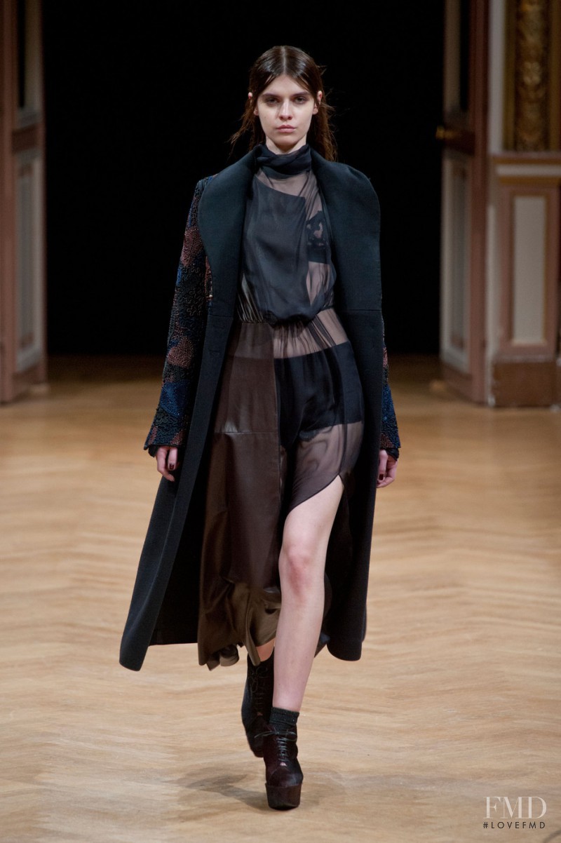 Sharon Wauchob fashion show for Autumn/Winter 2014