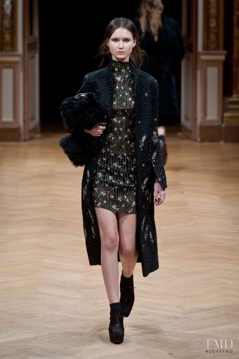 Sharon Wauchob fashion show for Autumn/Winter 2014