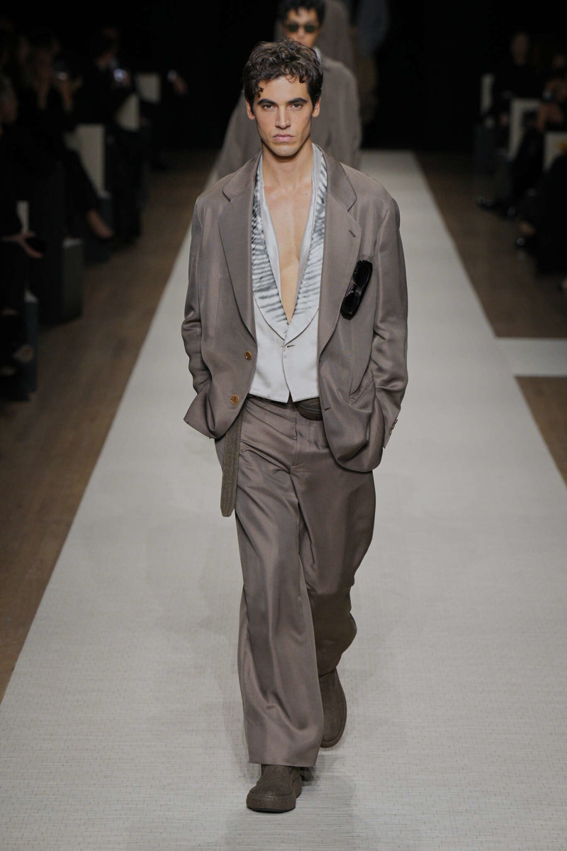 Giorgio Armani fashion show for Spring/Summer 2025