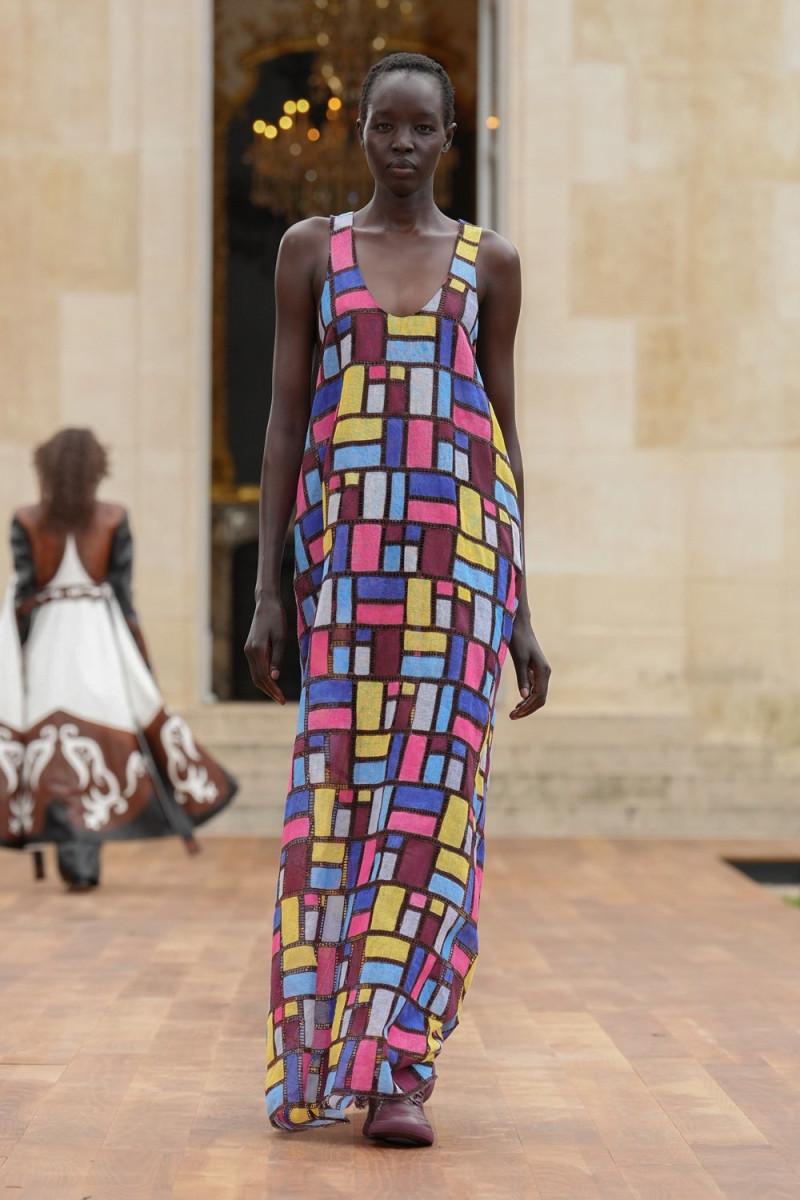 Gabriela Hearst fashion show for Spring/Summer 2025