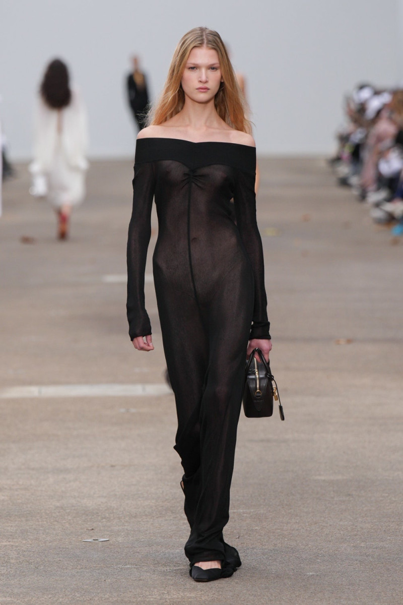 Stella McCartney fashion show for Spring/Summer 2025