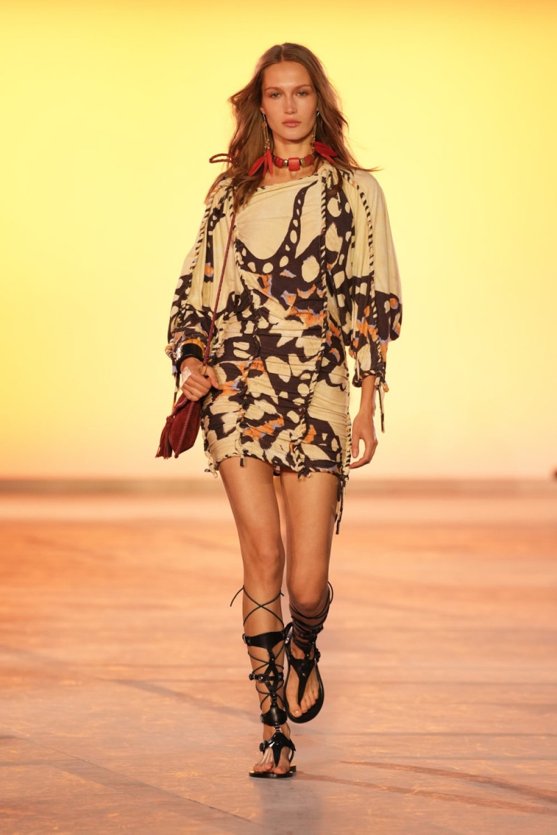 Isabel Marant fashion show for Spring/Summer 2025