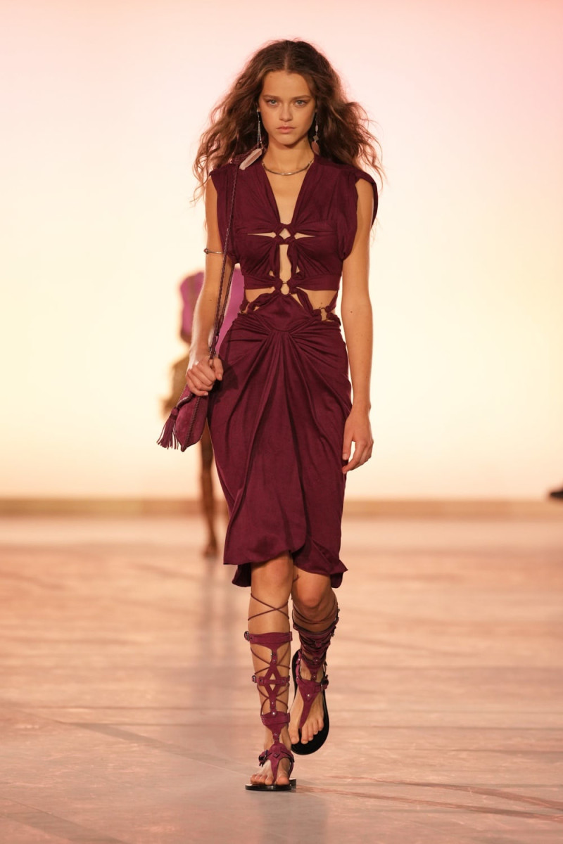 Isabel Marant fashion show for Spring/Summer 2025