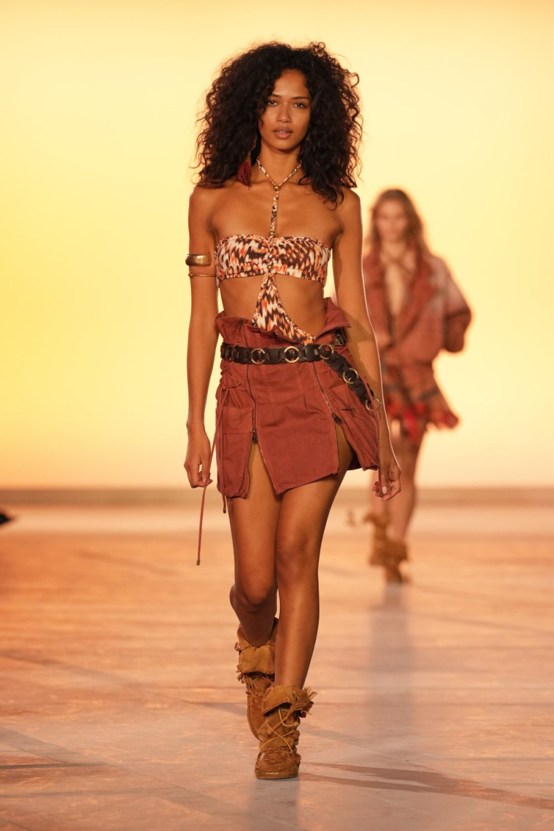 Isabel Marant fashion show for Spring/Summer 2025