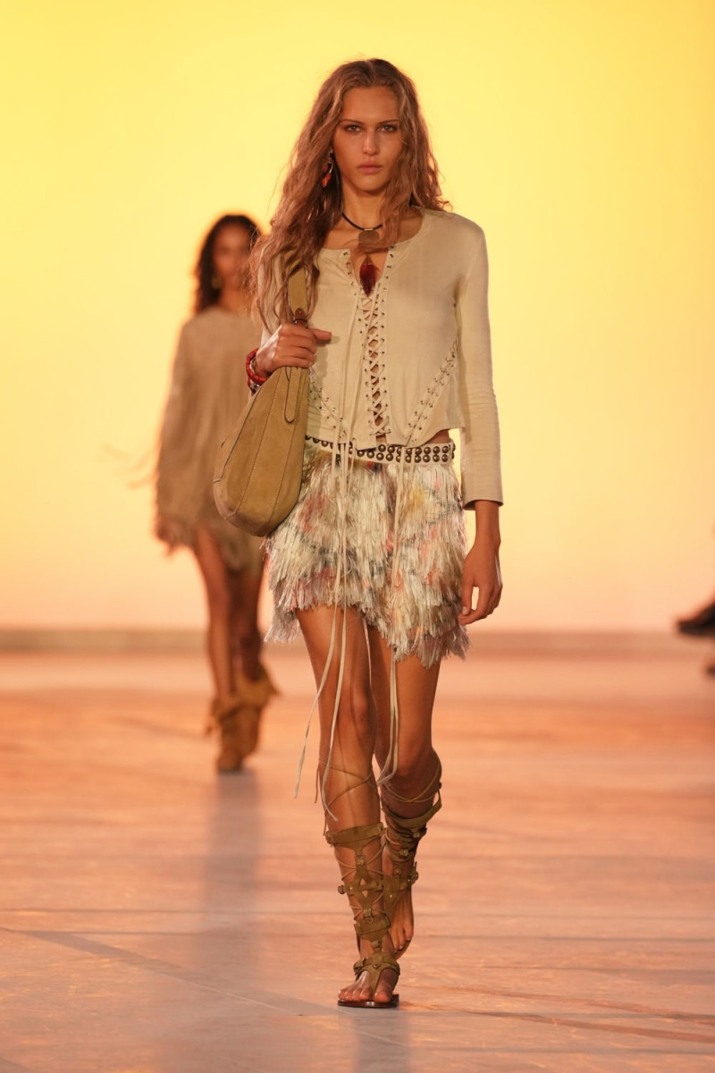 Isabel Marant fashion show for Spring/Summer 2025