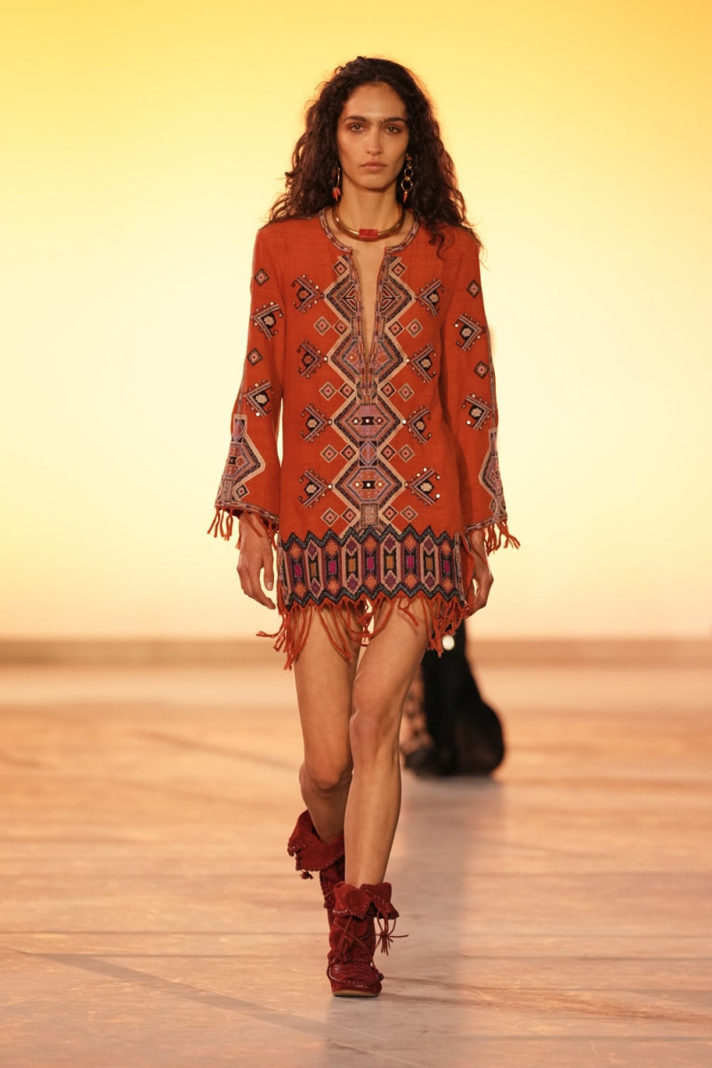 Isabel Marant fashion show for Spring/Summer 2025