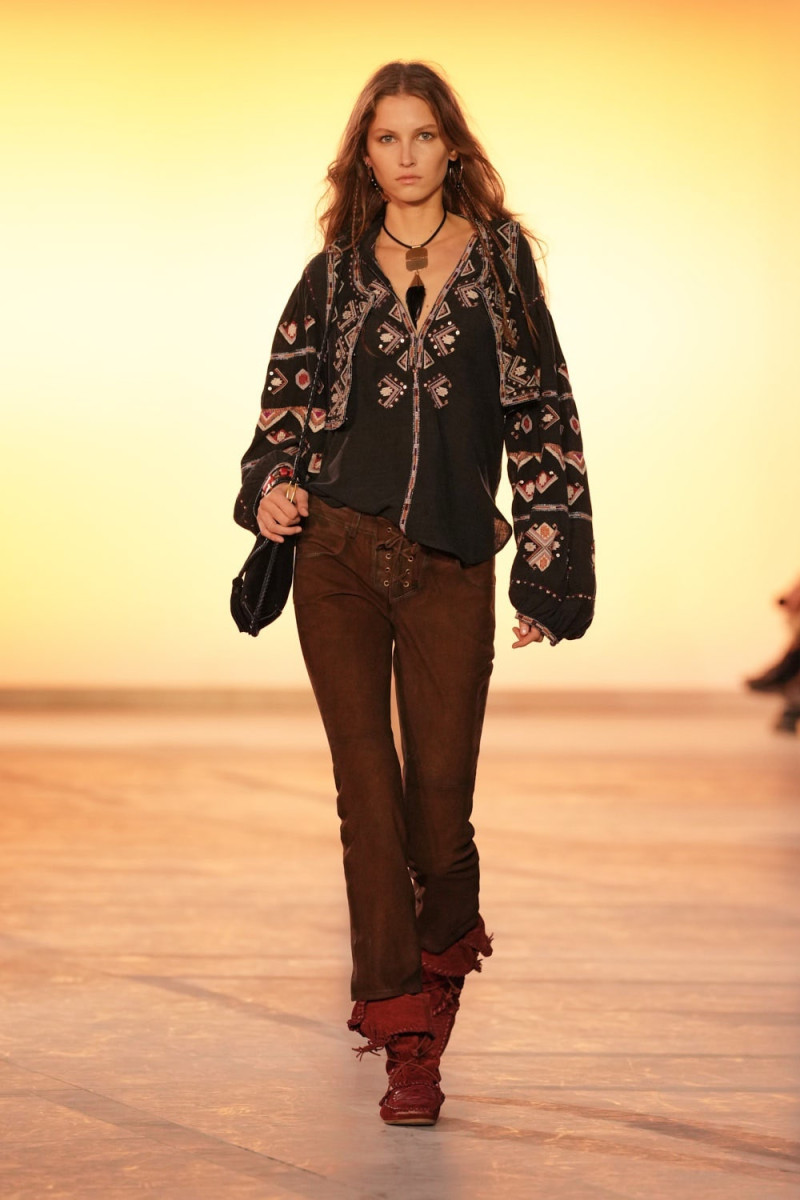 Isabel Marant fashion show for Spring/Summer 2025