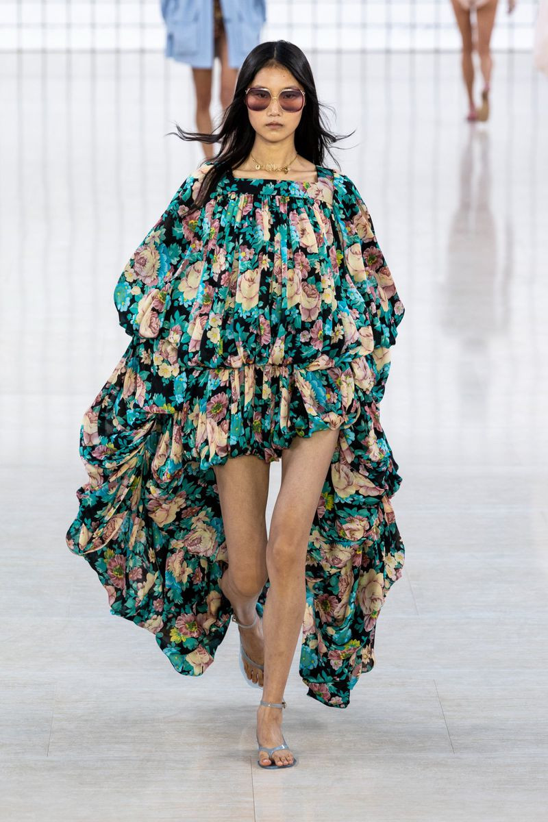 Canlan Wang featured in  the Chloe fashion show for Spring/Summer 2025
