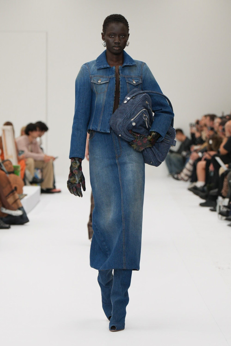 Acne Studios fashion show for Spring/Summer 2025