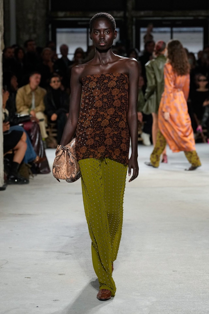 Dries van Noten fashion show for Spring/Summer 2025