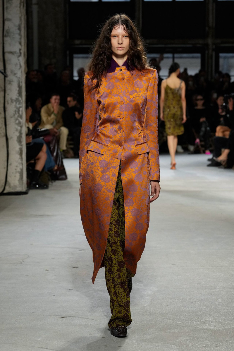 Dries van Noten fashion show for Spring/Summer 2025