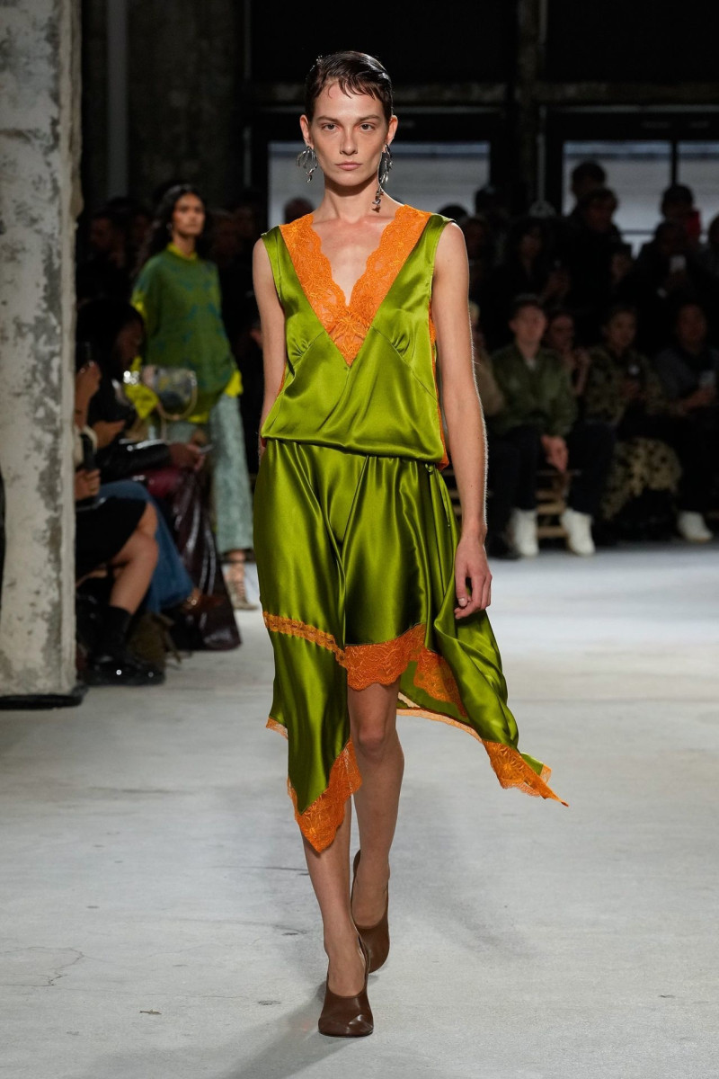 Dries van Noten fashion show for Spring/Summer 2025