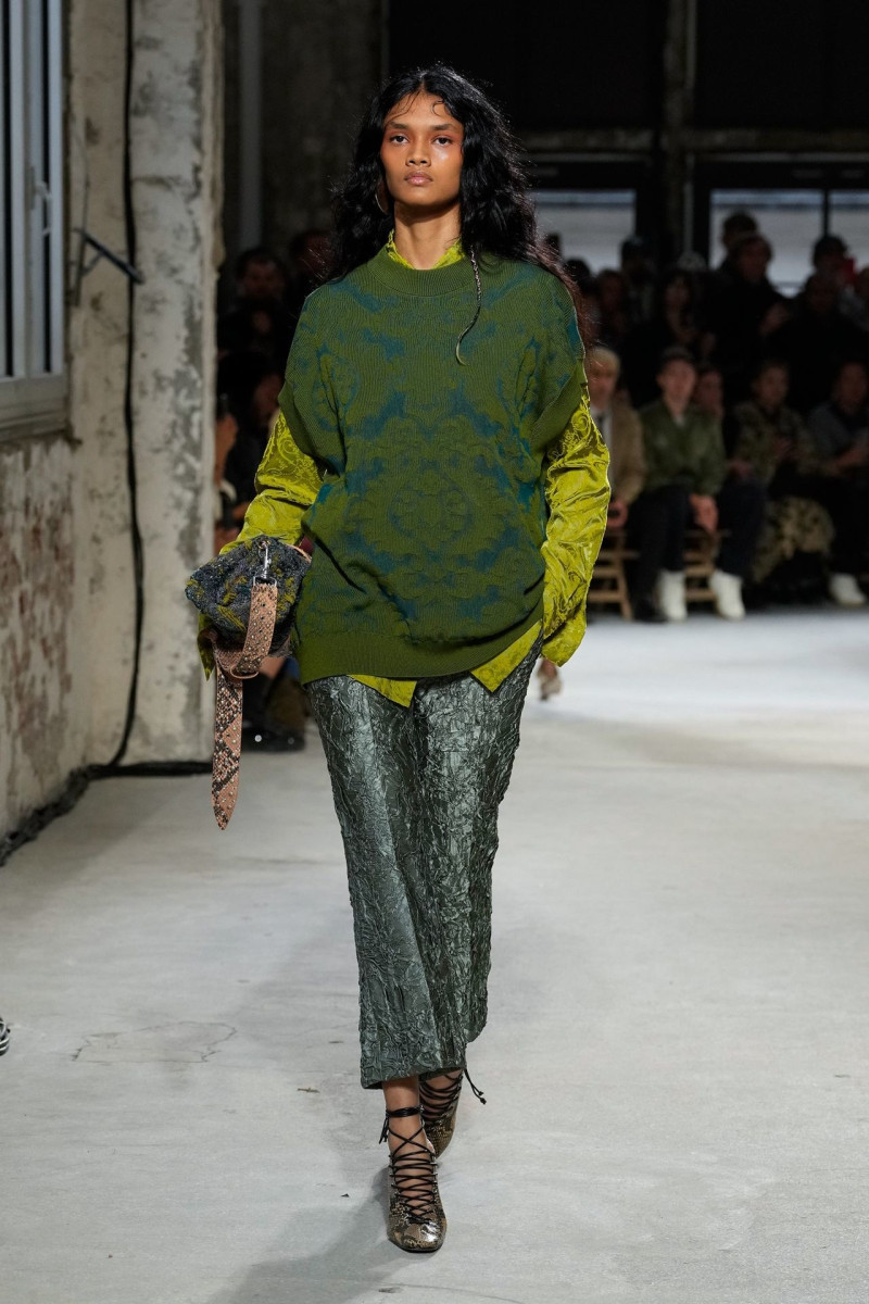 Dries van Noten fashion show for Spring/Summer 2025