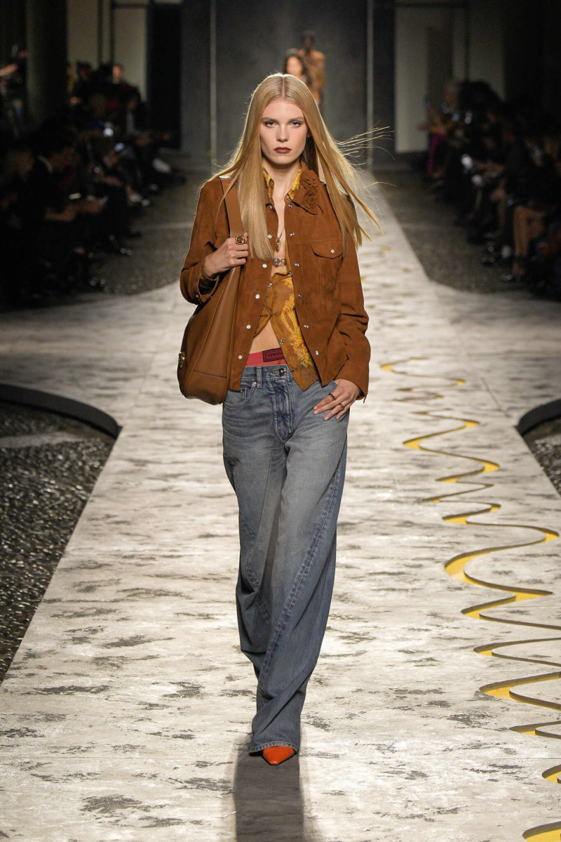 Tora Grieg-Cappelen featured in  the Versace fashion show for Spring/Summer 2025