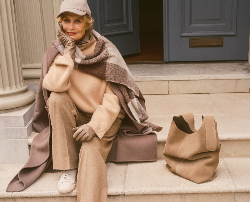 Lauren Hutton featured in  the Banana Republic advertisement for Holiday 2024