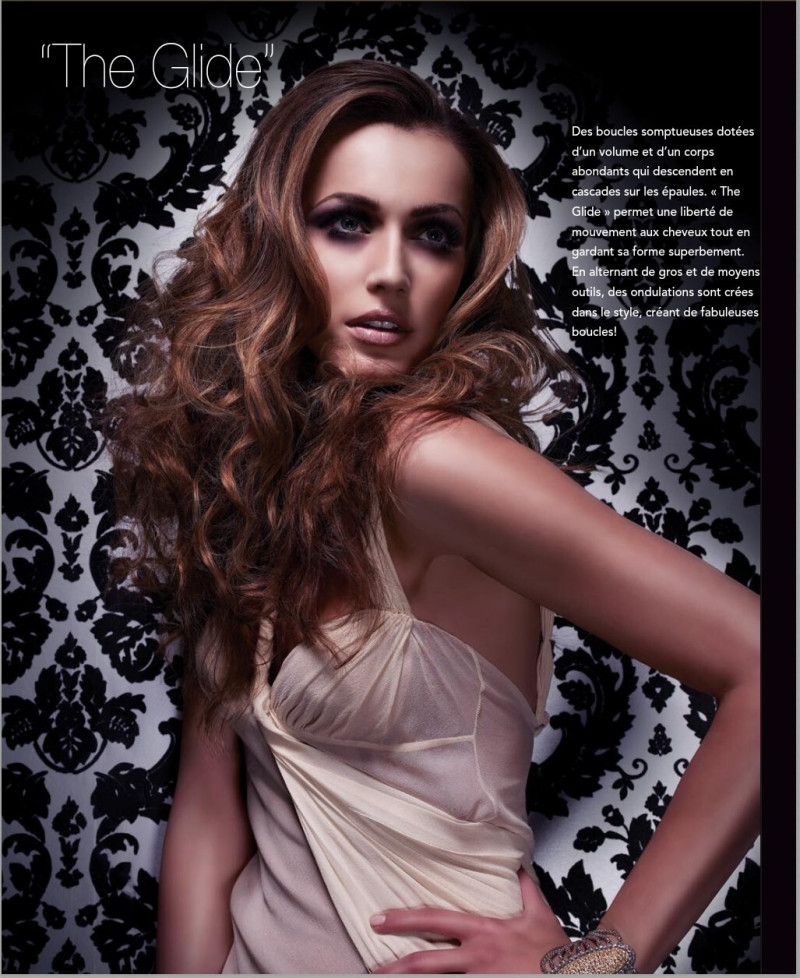 Katia Zygouli featured in  the Shiseido Senscience  advertisement for Autumn/Winter 2009