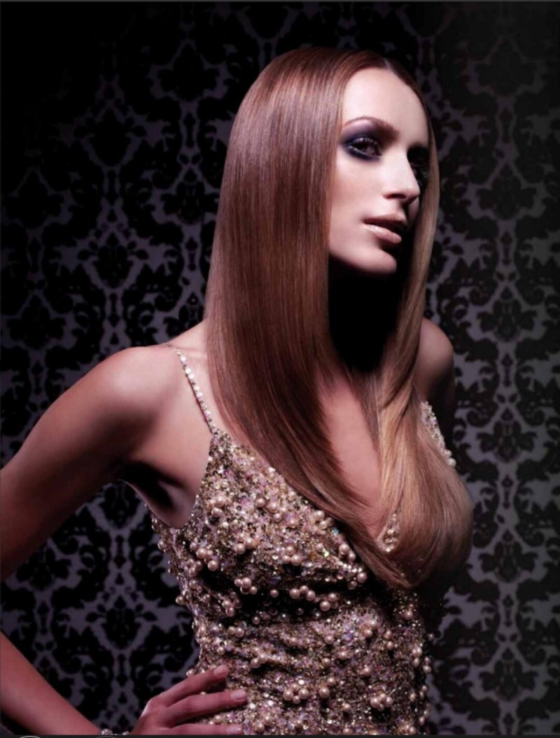 Katia Zygouli featured in  the Shiseido Senscience  advertisement for Autumn/Winter 2009