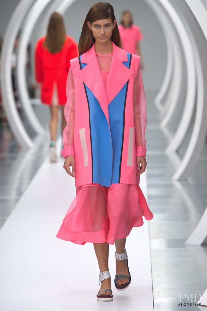 Madi Fogg featured in  the Roksanda Ilincic fashion show for Spring/Summer 2015