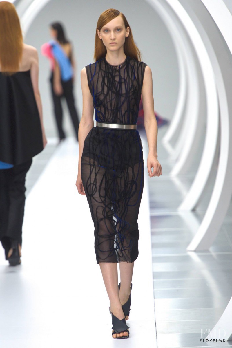 Nika Cole featured in  the Roksanda Ilincic fashion show for Spring/Summer 2015