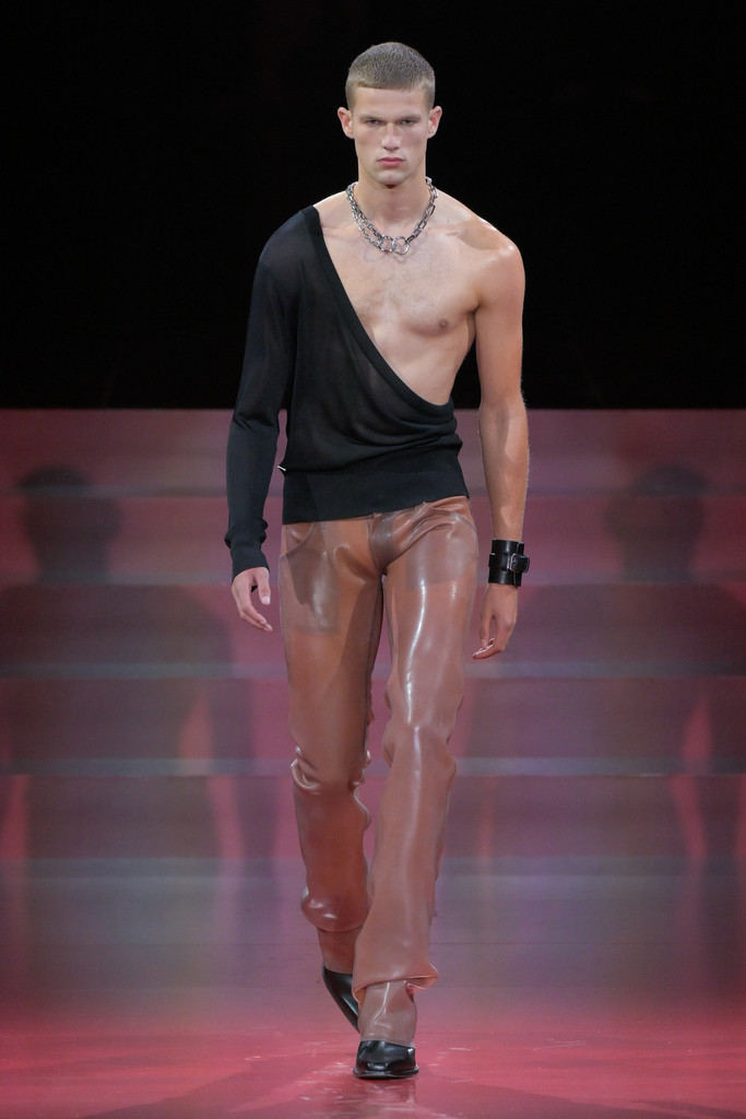 Teun van Stein featured in  the DSquared2 fashion show for Spring/Summer 2025