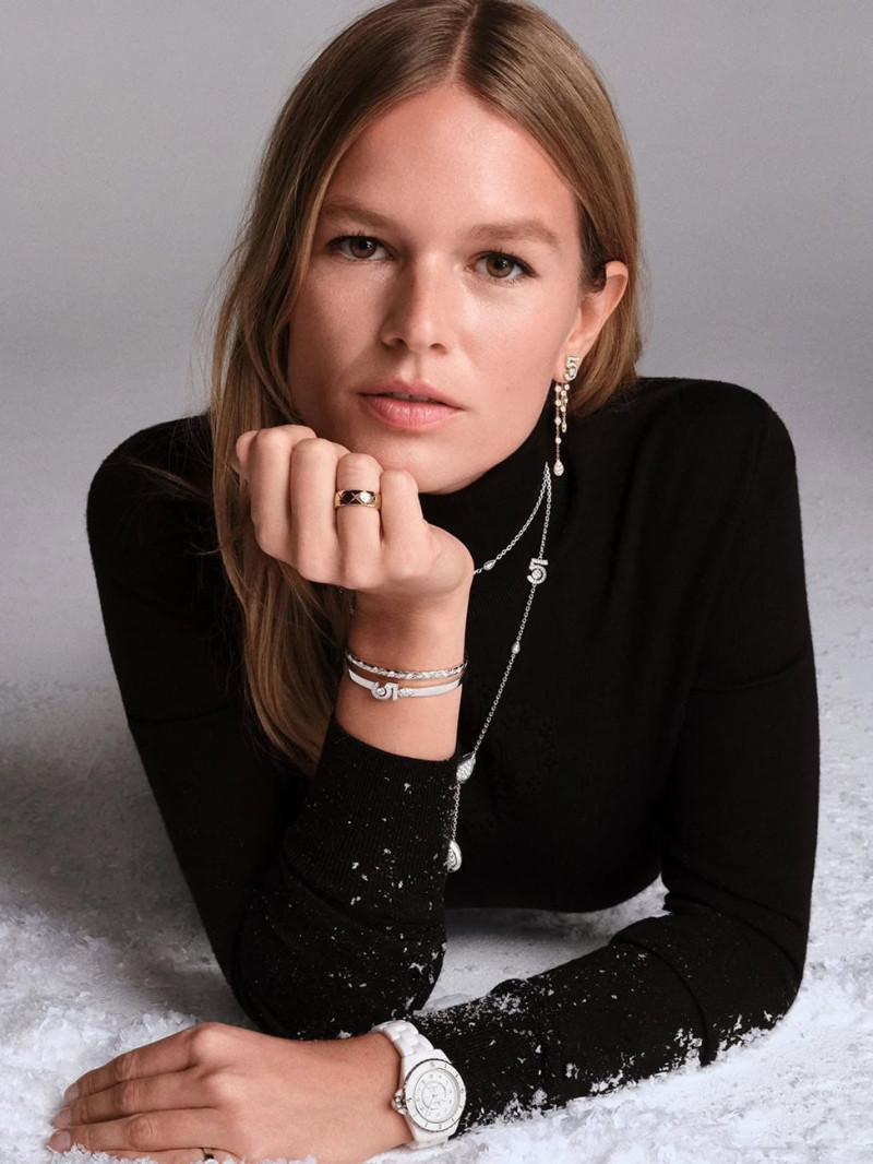 Anna Ewers featured in  the Chanel Fine Jewellery advertisement for Holiday 2024