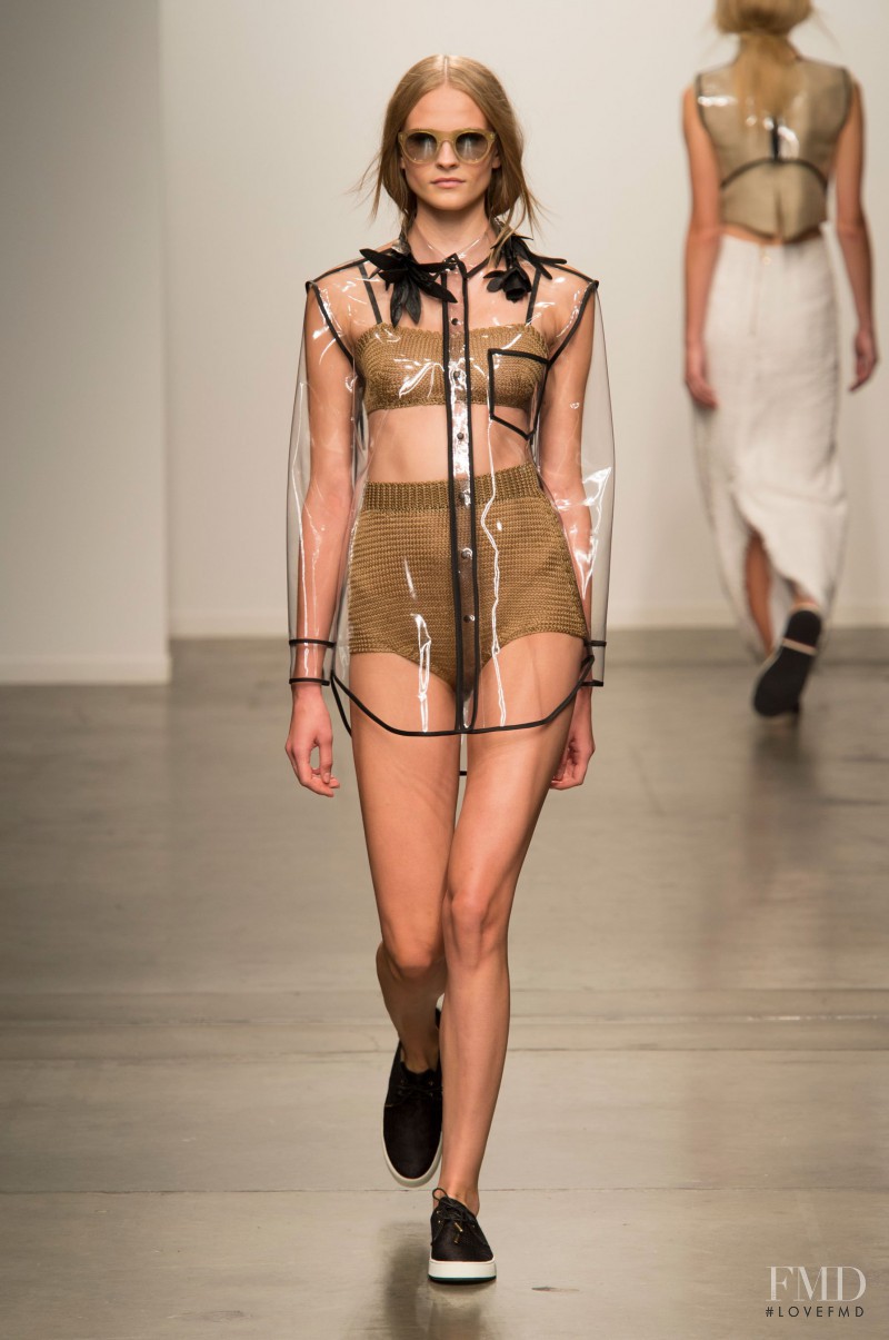 Kristina Petrosiute featured in  the Osklen fashion show for Spring/Summer 2015