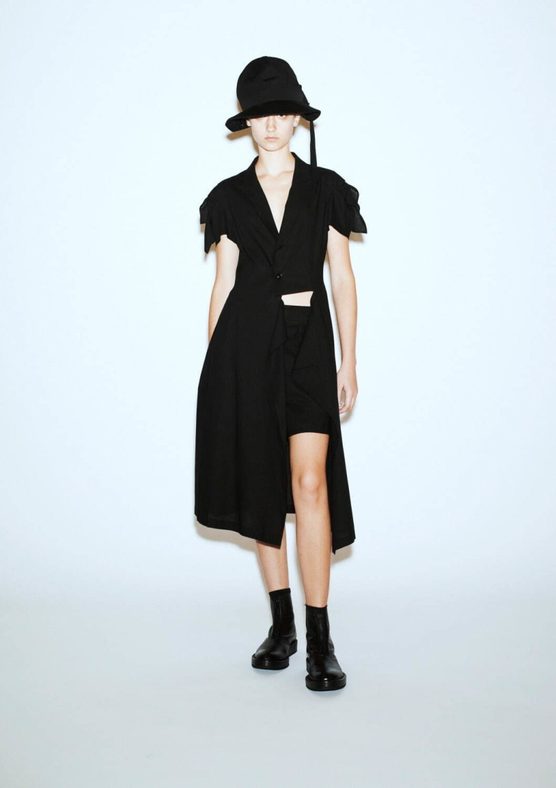 Y\'s by Yohji Yamamoto lookbook for Spring/Summer 2025