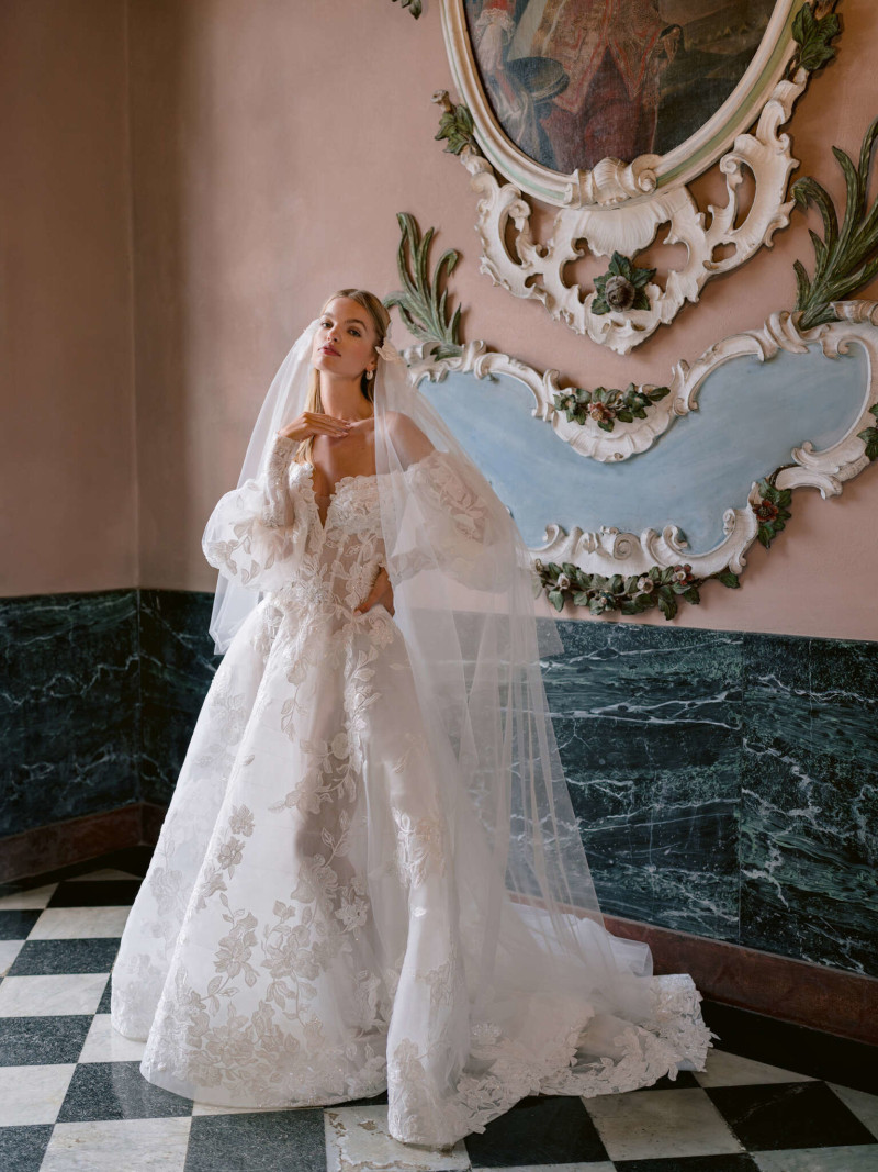 Monique Lhuillier Bridal lookbook for Fall 2025