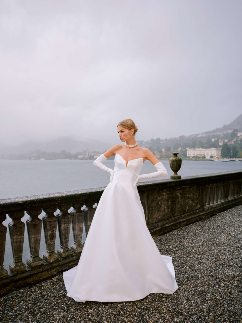 Monique Lhuillier Bridal lookbook for Fall 2025