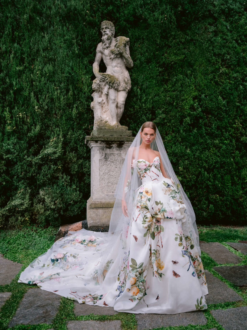 Monique Lhuillier Bridal lookbook for Fall 2025