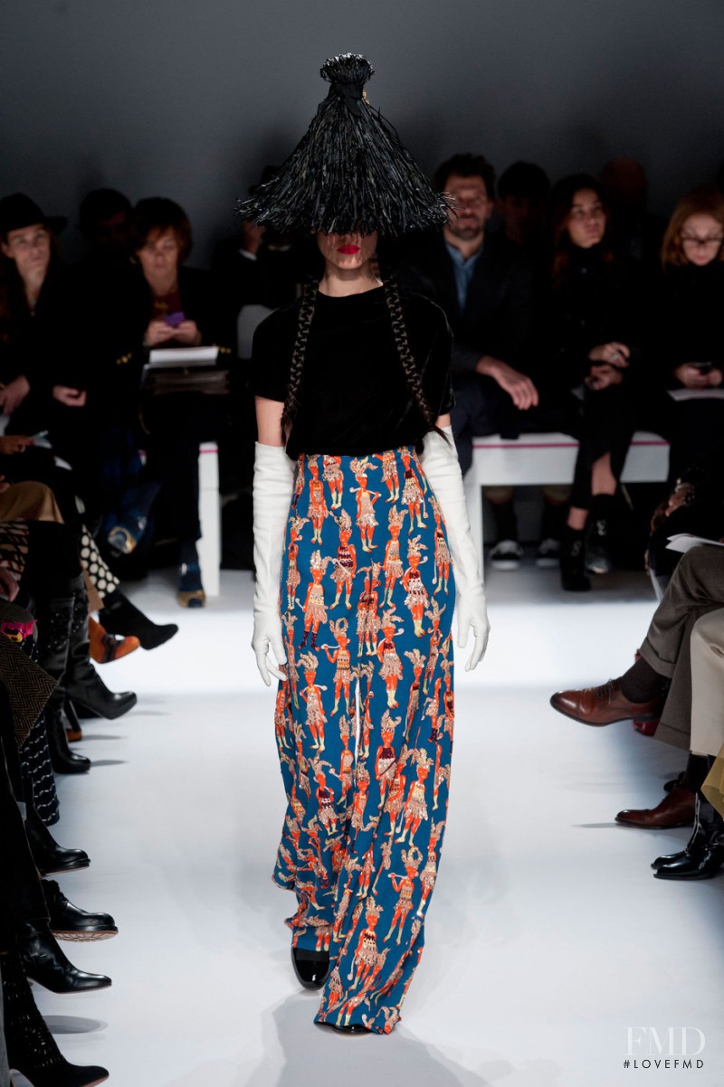 Kati Nescher featured in  the Schiaparelli fashion show for Spring/Summer 2015