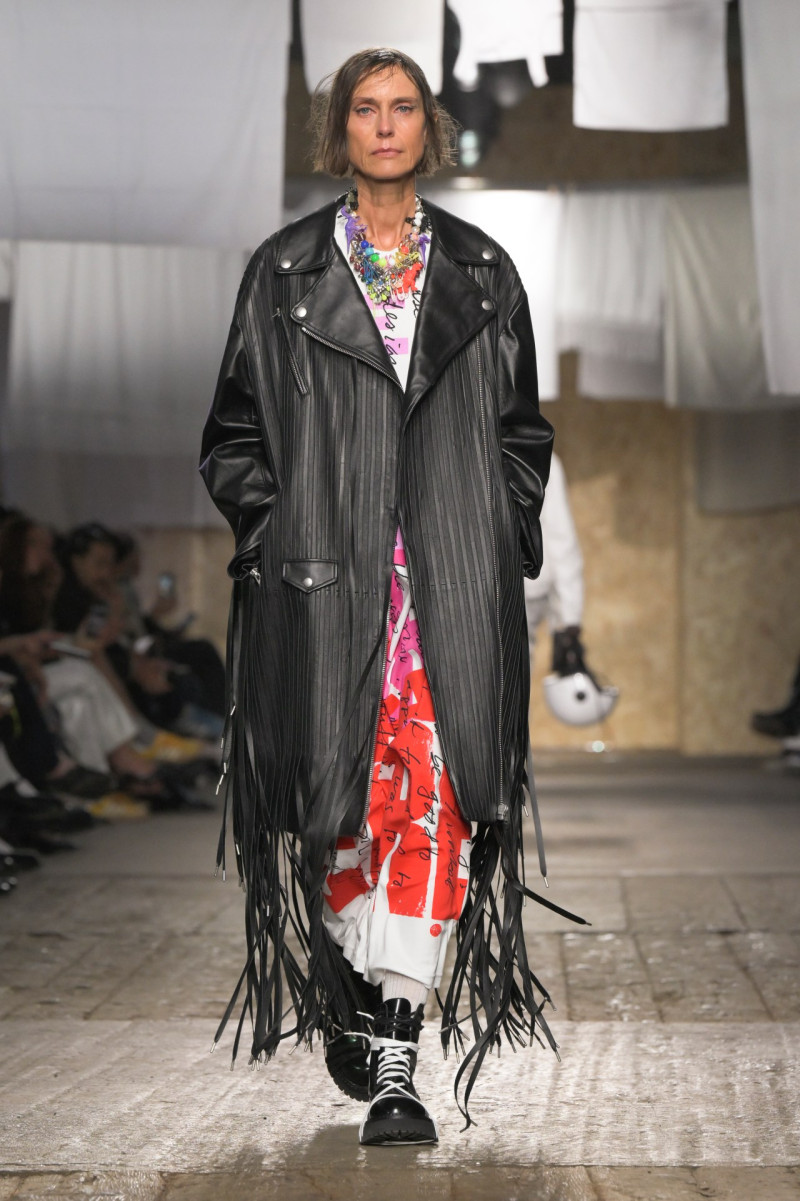 Anna Juvander featured in  the Moschino fashion show for Spring/Summer 2025