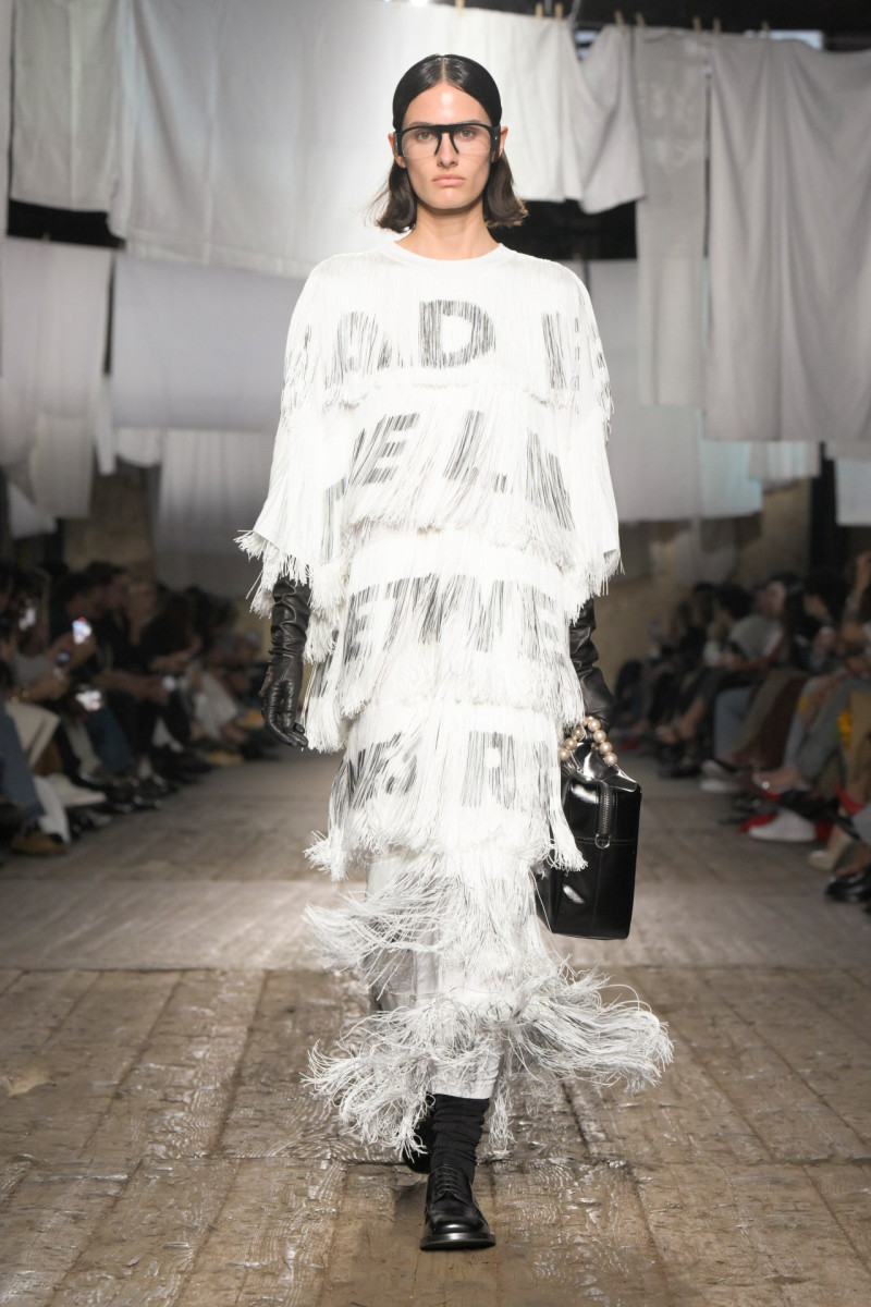 Moschino fashion show for Spring/Summer 2025