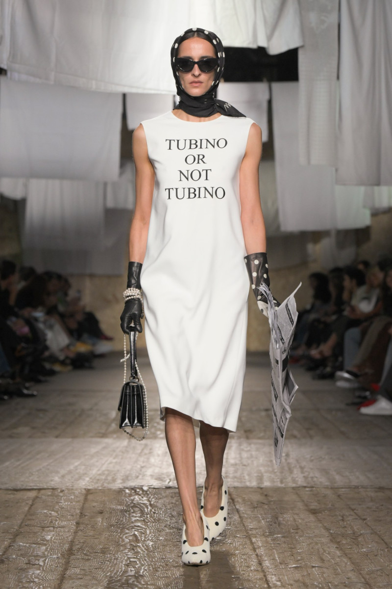 Moschino fashion show for Spring/Summer 2025
