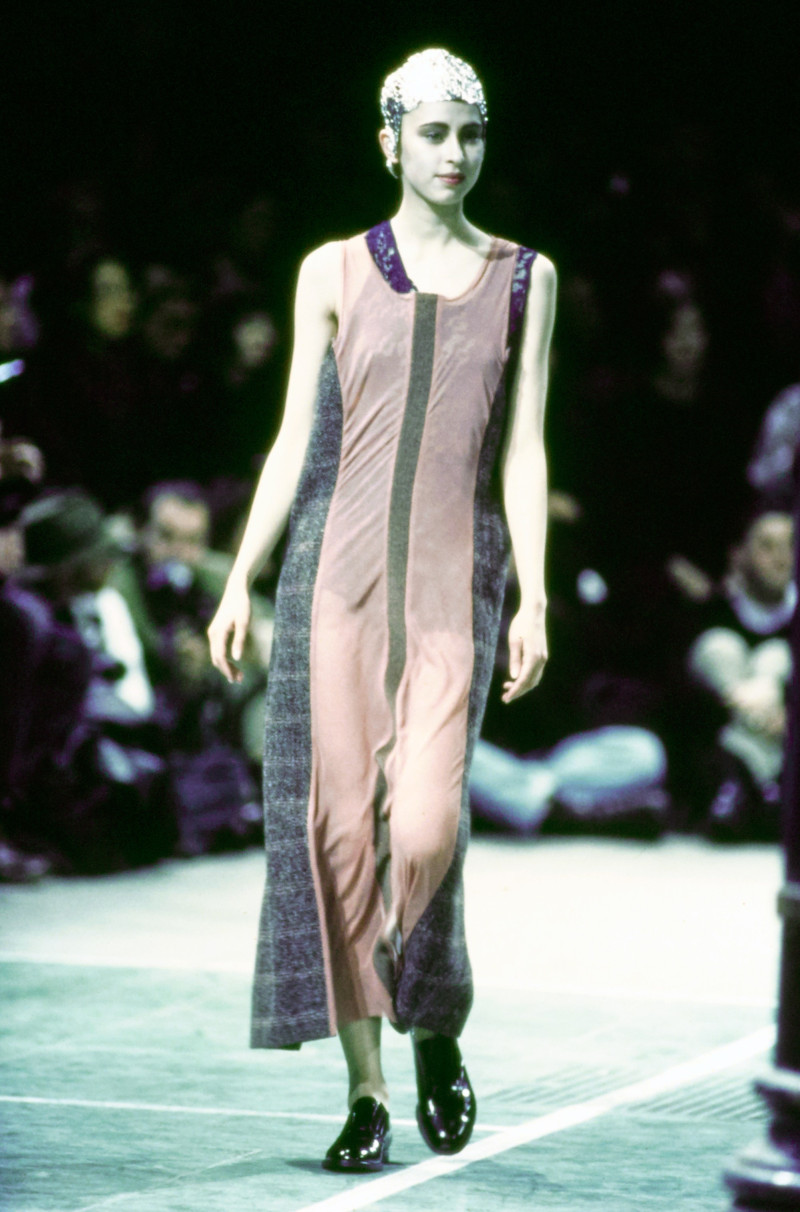 Comme Des Garcons fashion show for Autumn/Winter 1993