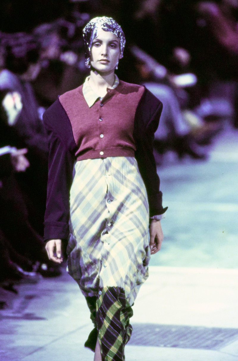 Comme Des Garcons fashion show for Autumn/Winter 1993