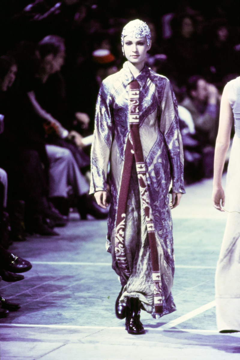 Comme Des Garcons fashion show for Autumn/Winter 1993