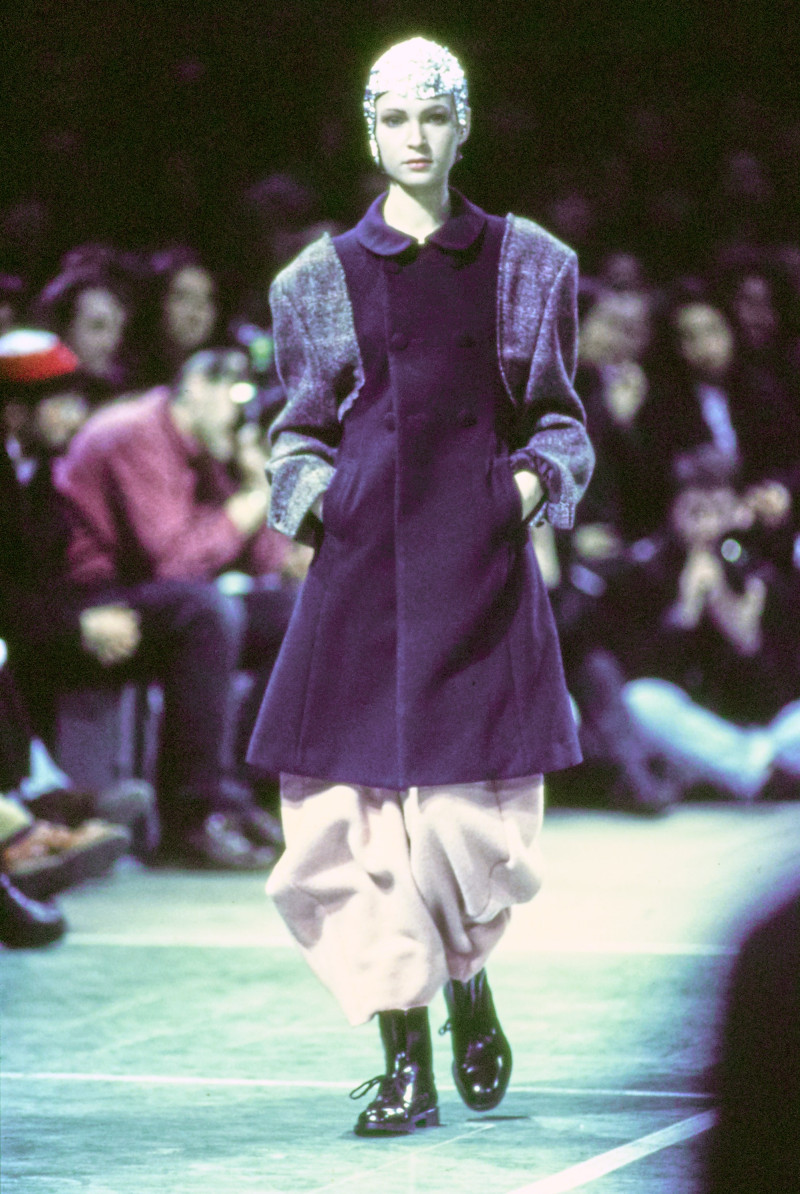 Comme Des Garcons fashion show for Autumn/Winter 1993