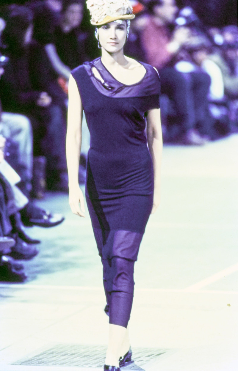 Comme Des Garcons fashion show for Autumn/Winter 1993