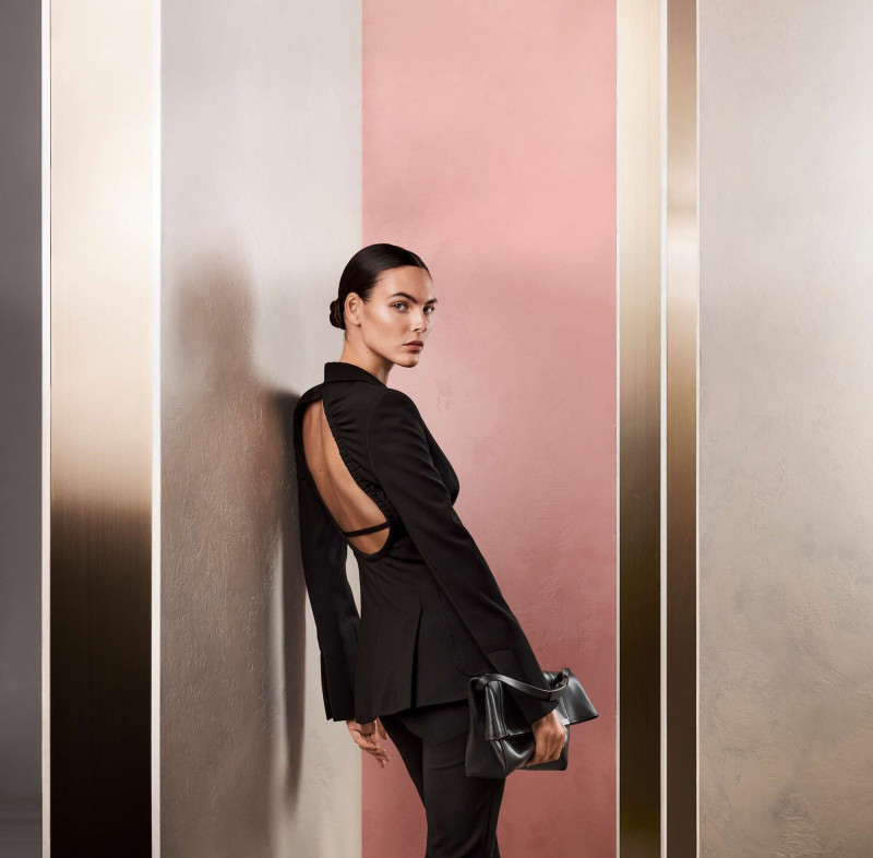 Vittoria Ceretti featured in  the Max Mara advertisement for Spring/Summer 2025