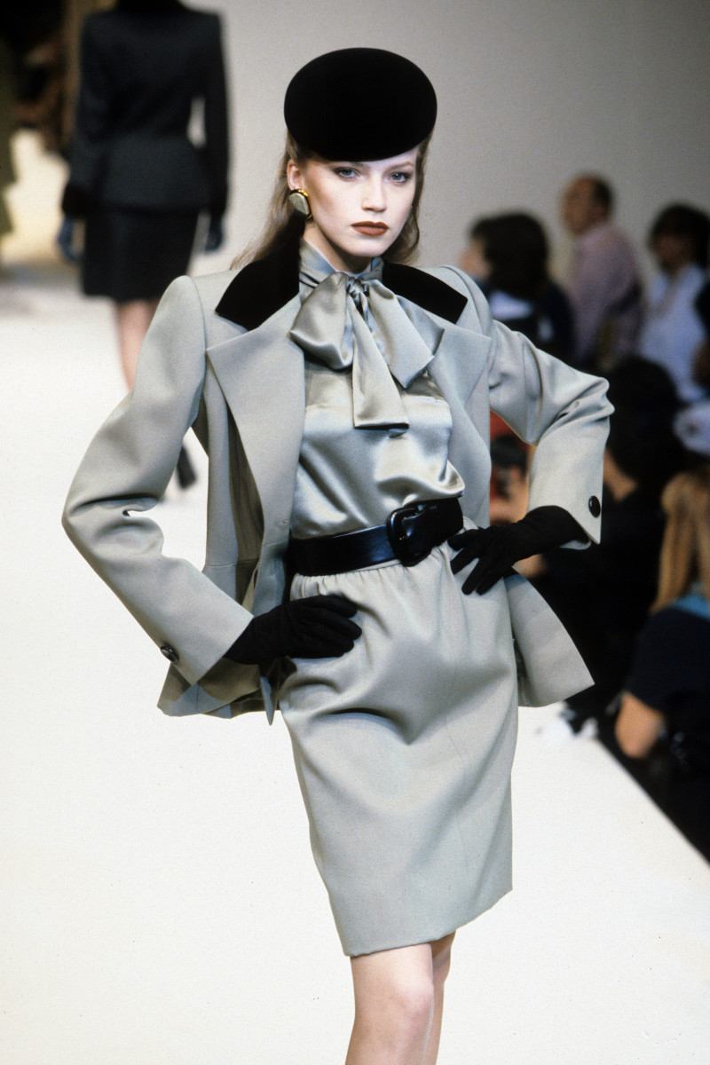 Givenchy fashion show for Autumn/Winter 1995