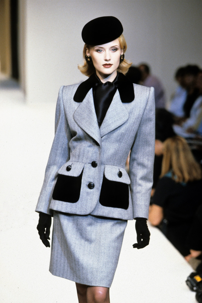 Givenchy fashion show for Autumn/Winter 1995
