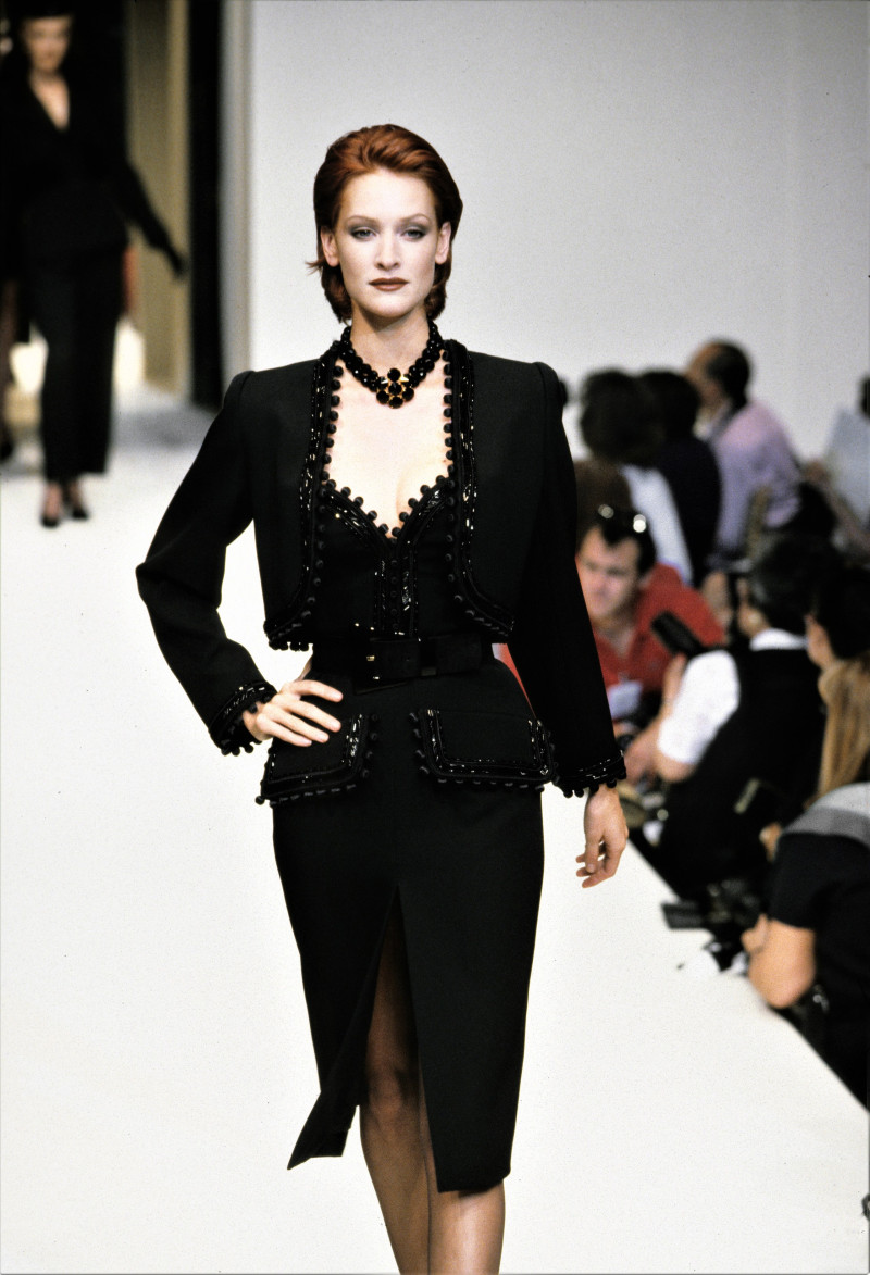 Givenchy fashion show for Autumn/Winter 1995