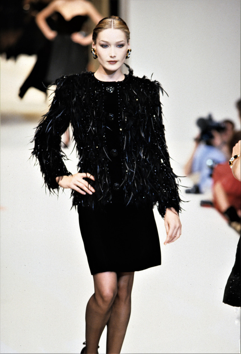 Givenchy fashion show for Autumn/Winter 1995