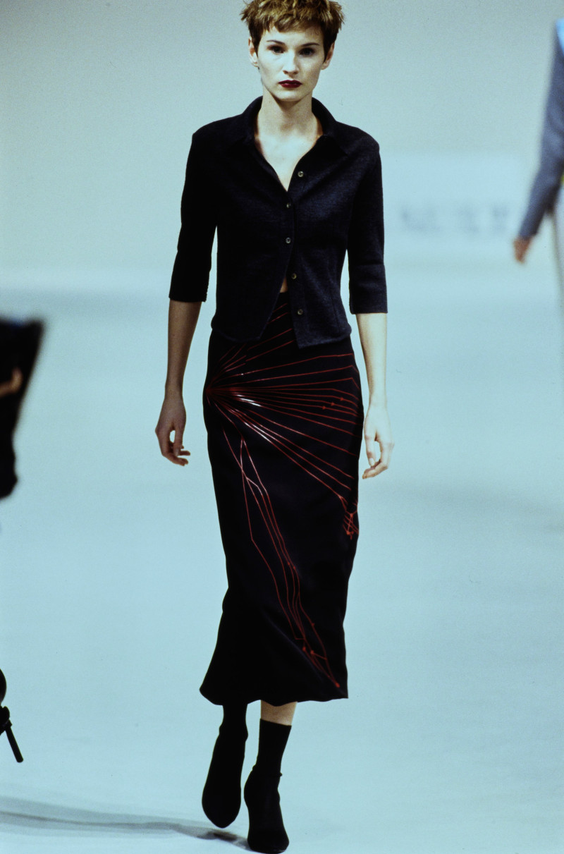 Hussein Chalayan fashion show for Autumn/Winter 1995