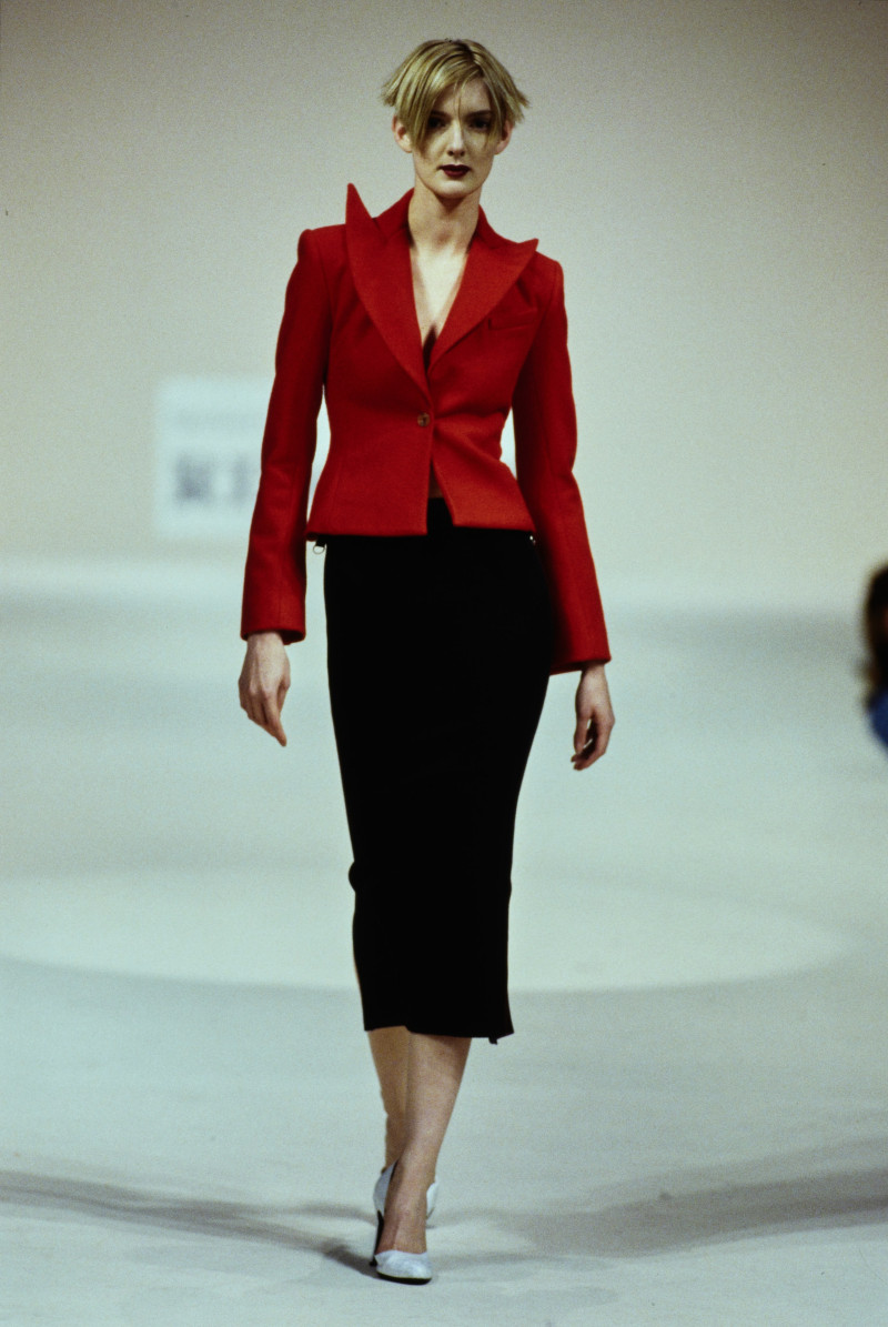 Hussein Chalayan fashion show for Autumn/Winter 1995