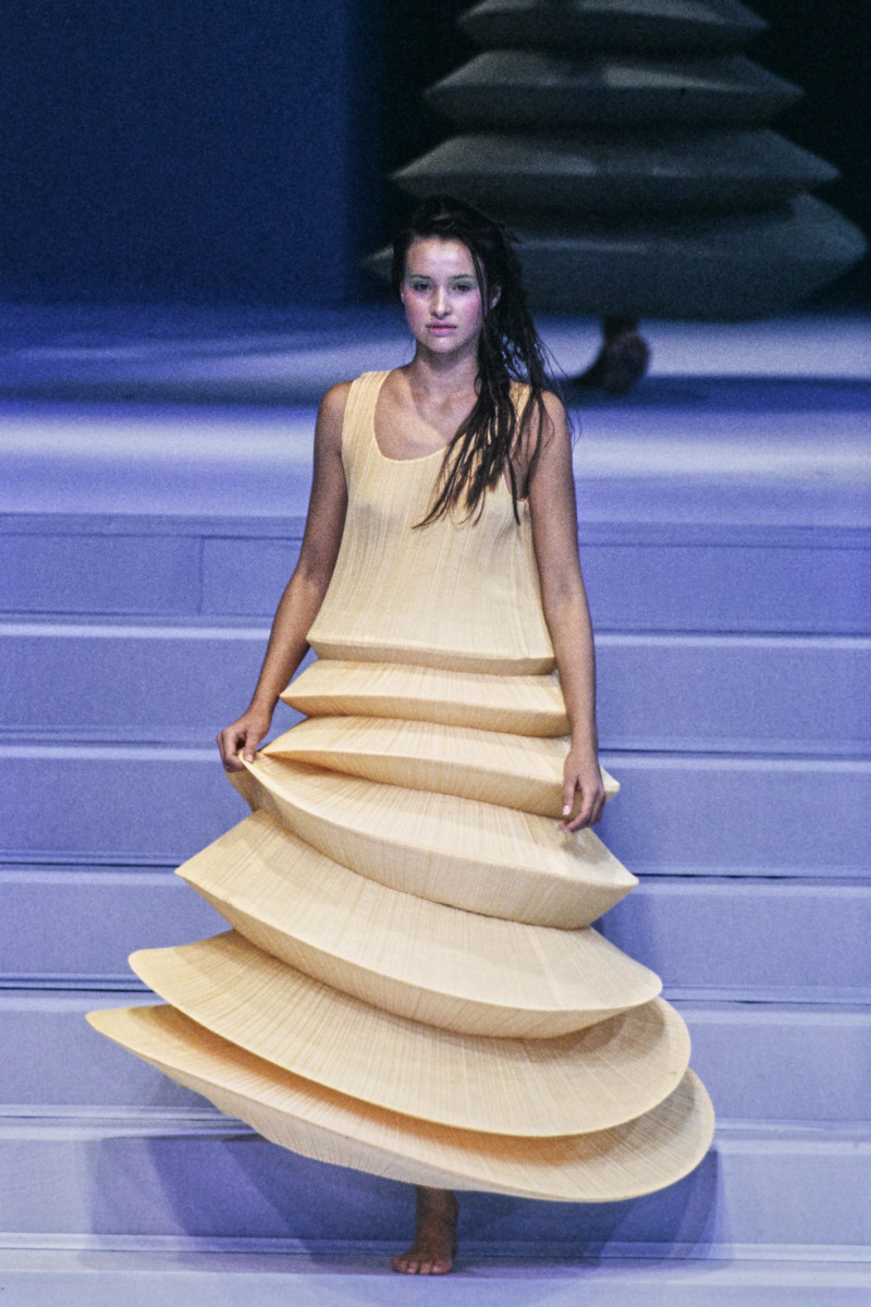 Issey Miyake fashion show for Spring/Summer 1995
