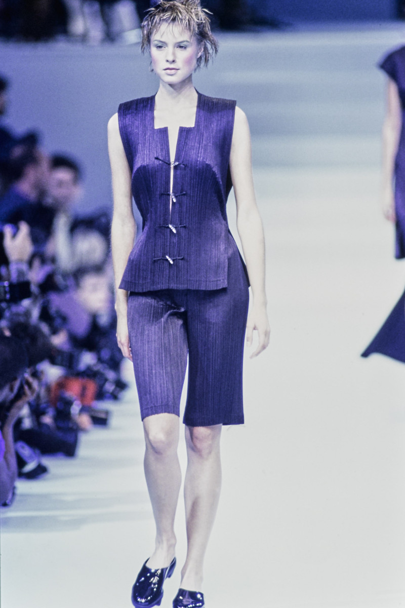 Issey Miyake fashion show for Spring/Summer 1995