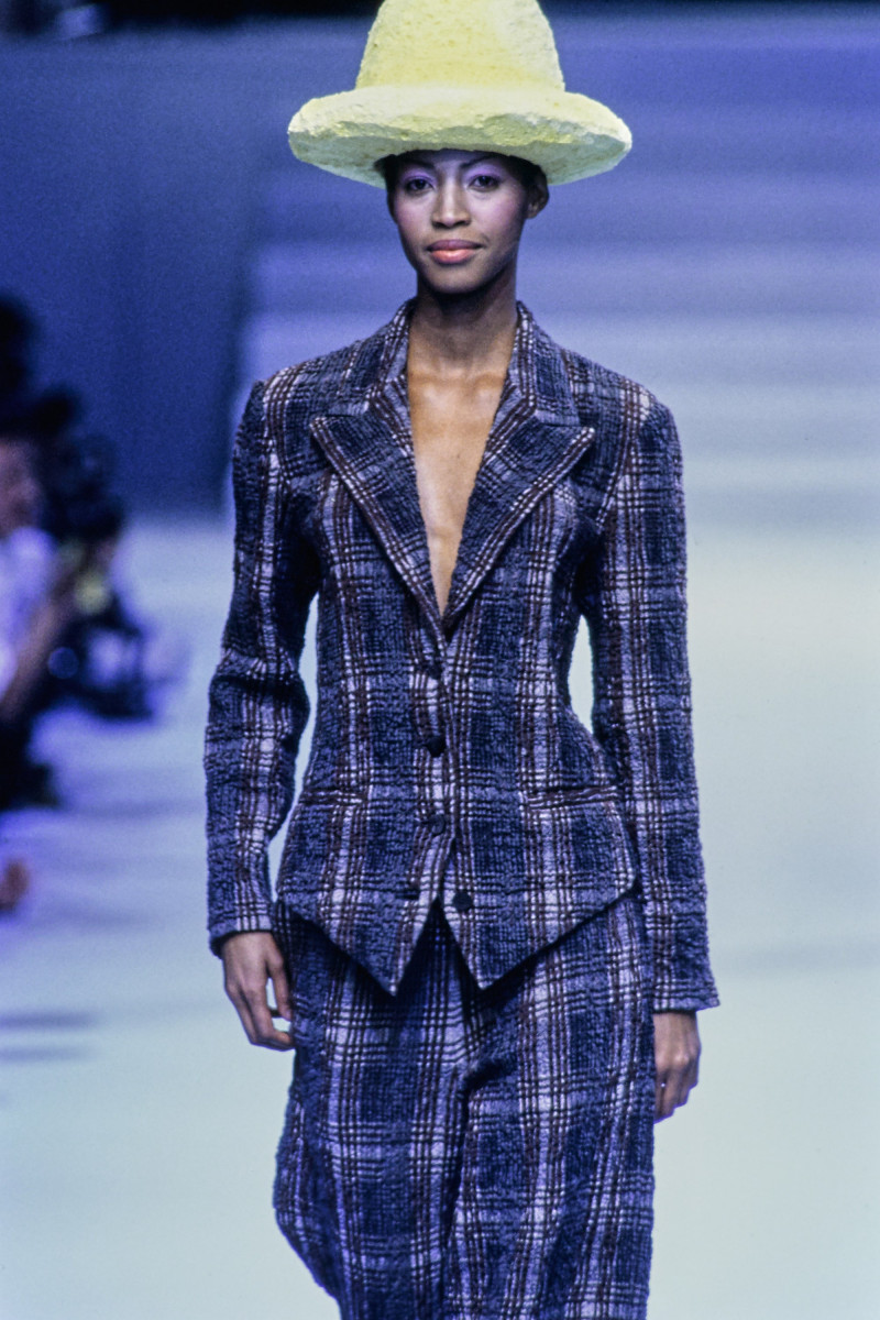 Issey Miyake fashion show for Spring/Summer 1995